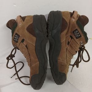 Memorabilia USA Olympics Sneakers Suede Leather Brown High-Top Size 5..5M Youth